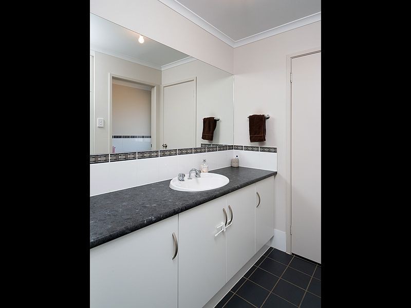 68 Lockaba Drive, Strathalbyn SA 5255