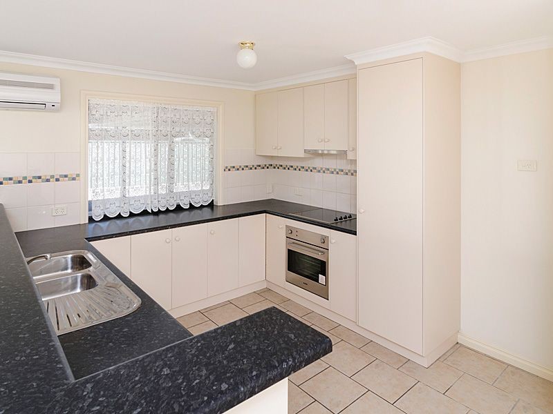37 Strathmont Drive, Strathalbyn SA 5255