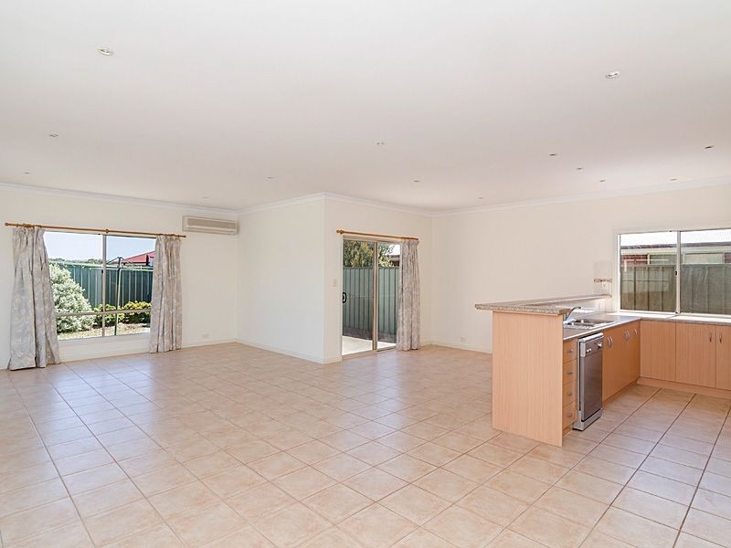 20 Strathmont Drive, Strathalbyn SA 5255