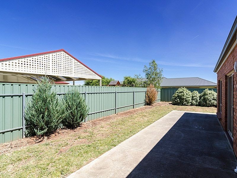 20 Strathmont Drive, Strathalbyn SA 5255