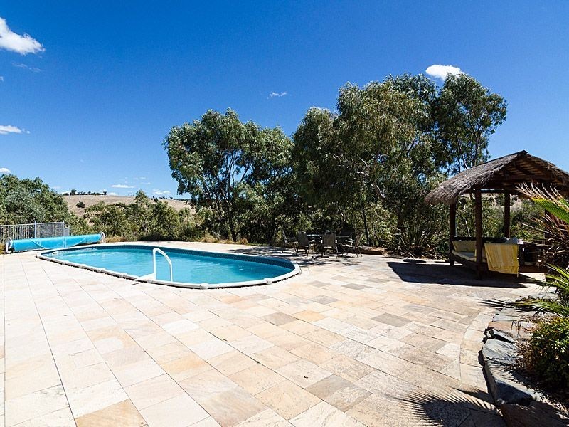 33 Waterman Road, Strathalbyn SA 5255