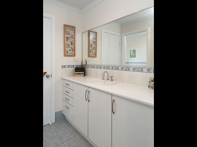 33 Waterman Road, Strathalbyn SA 5255