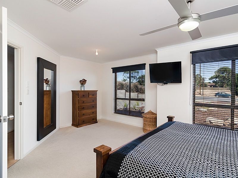 15 Field Drive, Strathalbyn SA 5255