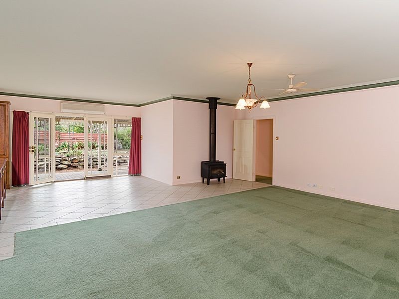 30 Gollan Avenue, Strathalbyn SA 5255