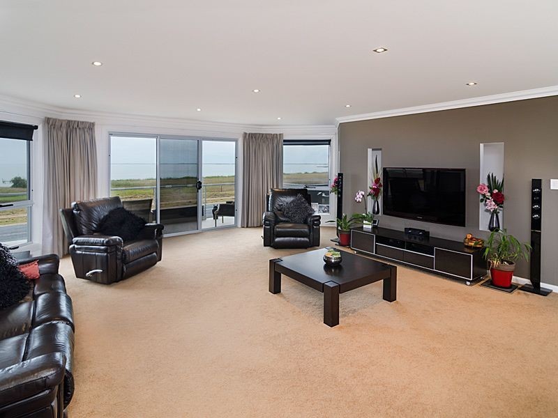 11 Lake Road, Milang SA 5256
