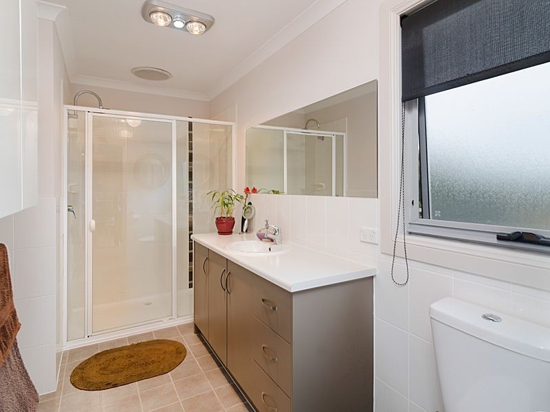 11 Lake Road, Milang SA 5256