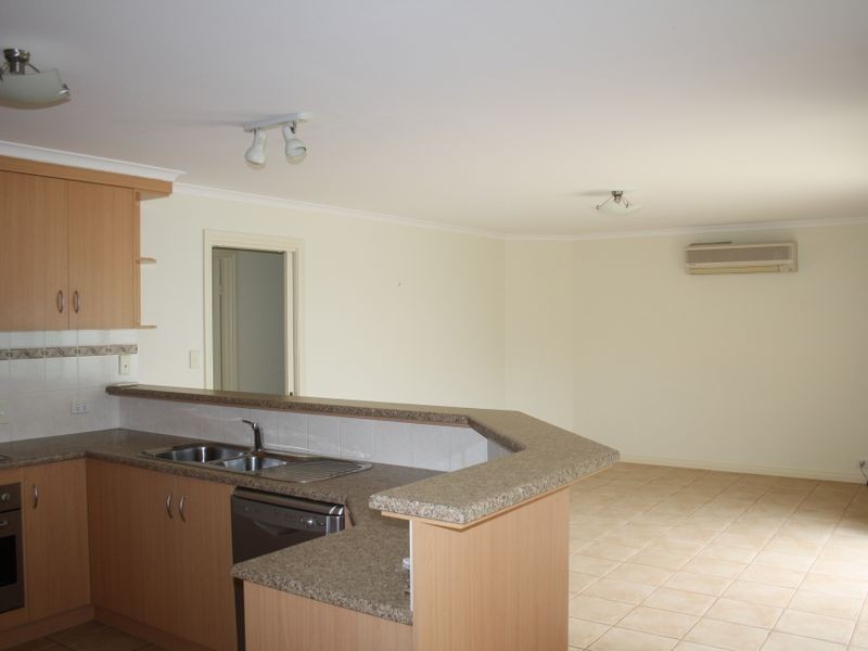17 Strathmont Drive, Strathalbyn SA 5255