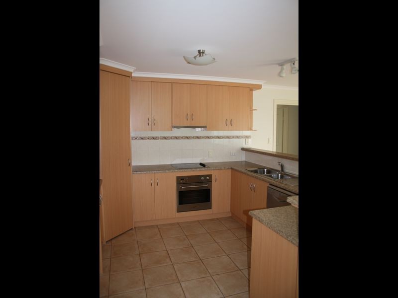 17 Strathmont Drive, Strathalbyn SA 5255