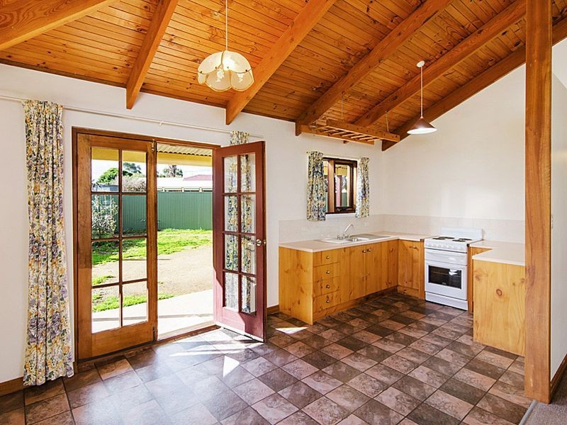 28 Parker Avenue, Strathalbyn SA 5255