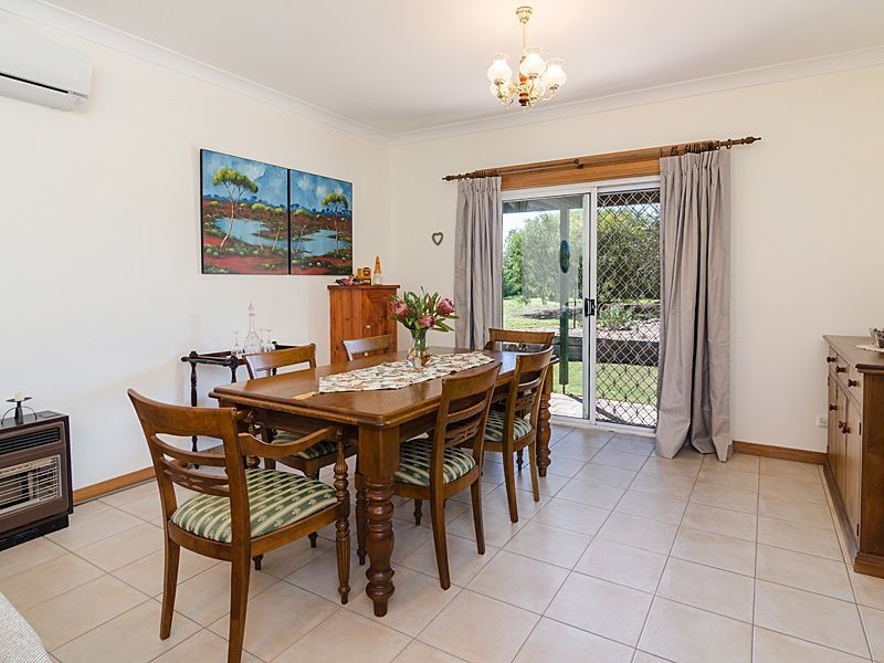 27 Adelaide Road, Strathalbyn SA 5255