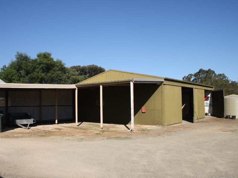 28 Sandergrove Road, Strathalbyn SA 5255