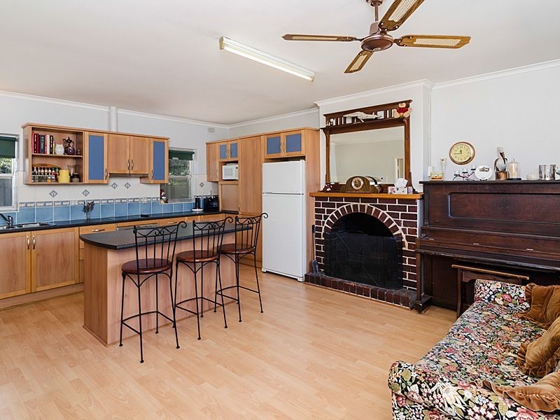 24 Markland Street, Milang SA 5256