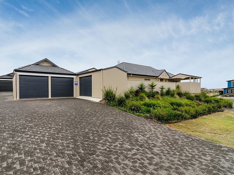 208 Excelsior Parade, Hindmarsh Island SA 5214