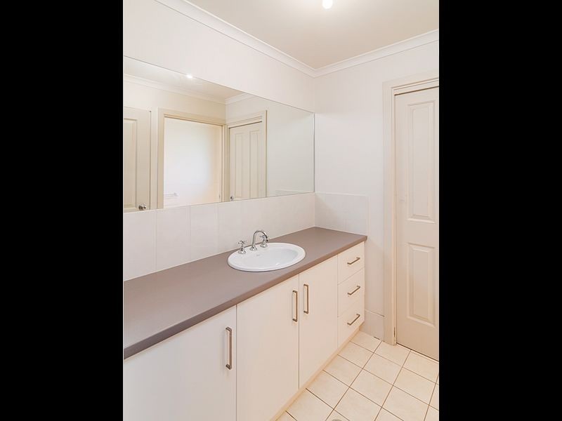 27 Lime Street, Strathalbyn SA 5255