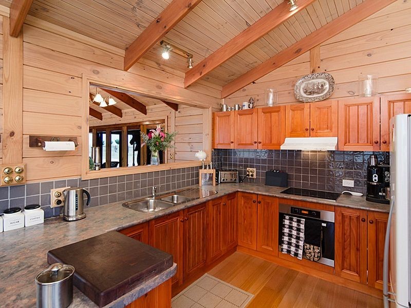 22 Moore Road, Strathalbyn SA 5255