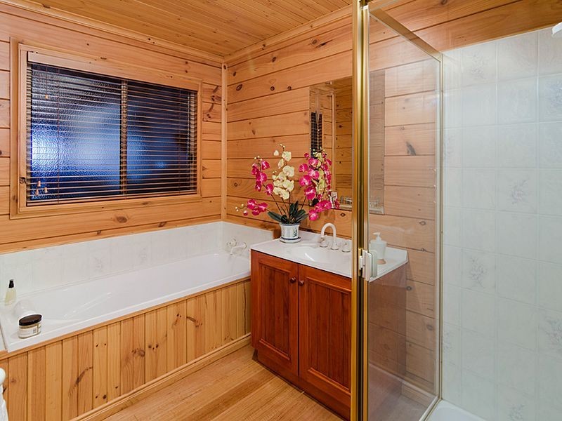 22 Moore Road, Strathalbyn SA 5255