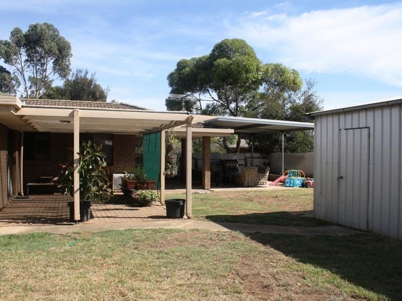 4 Wyatt Road, Strathalbyn SA 5255