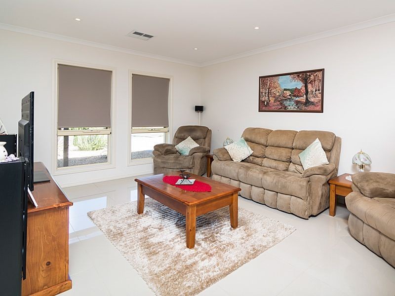 7 Wolf Avenue, Strathalbyn SA 5255