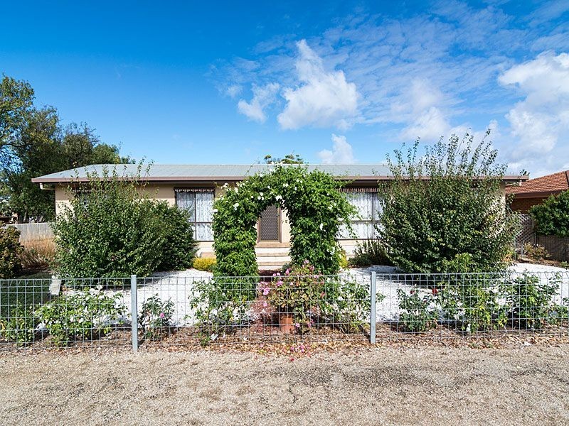 8 Lang Street, Milang SA 5256
