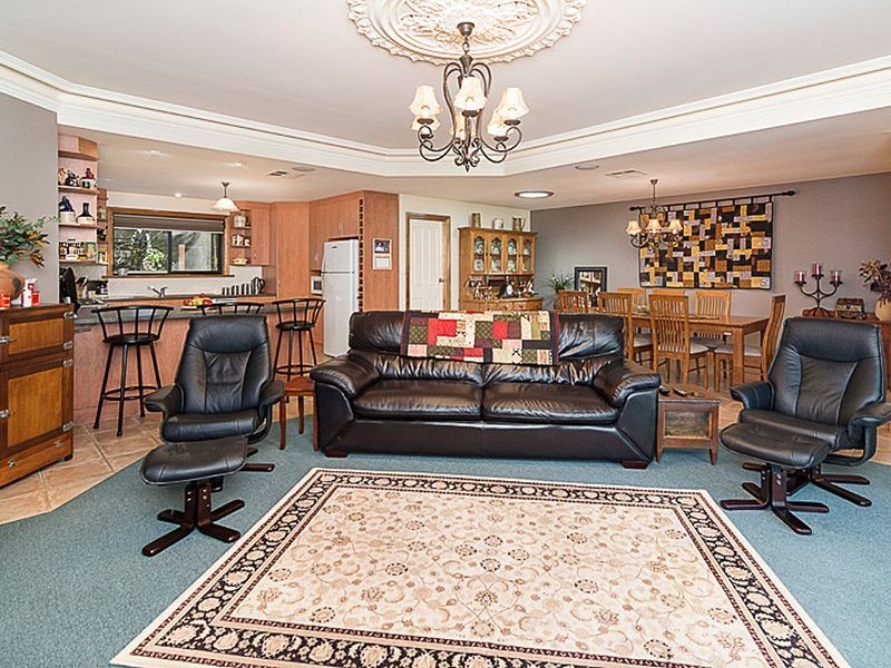 24 Sandergrove Road, Strathalbyn SA 5255