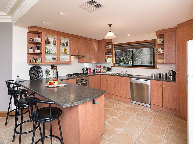 24 Sandergrove Road, Strathalbyn SA 5255