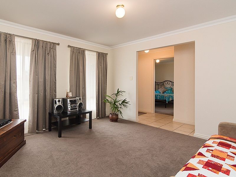 37 Strathmont Drive, Strathalbyn SA 5255