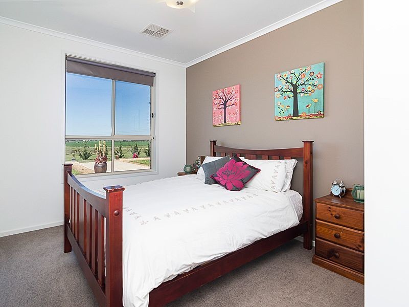 74 Lockaba Drive, Strathalbyn SA 5255