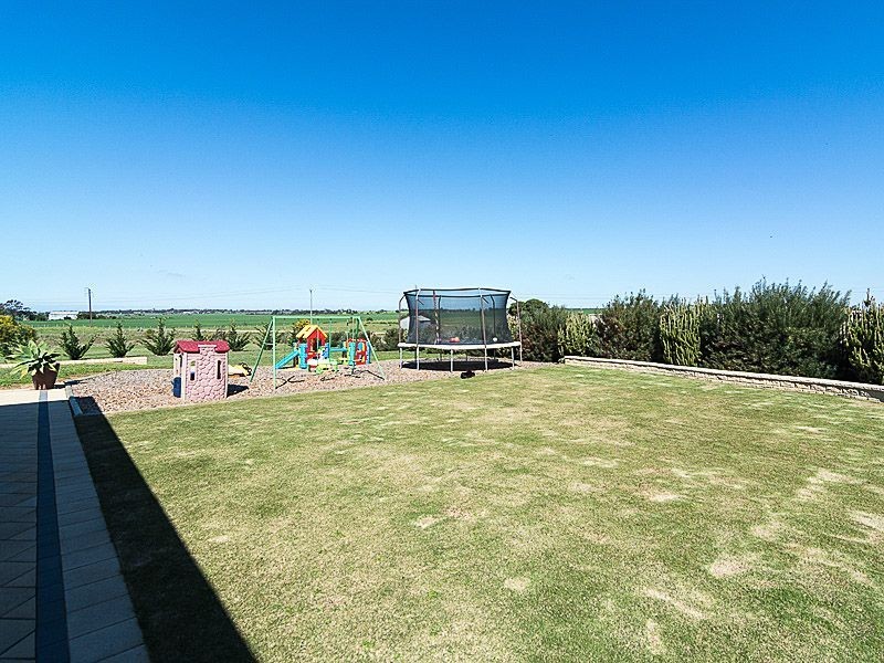 74 Lockaba Drive, Strathalbyn SA 5255