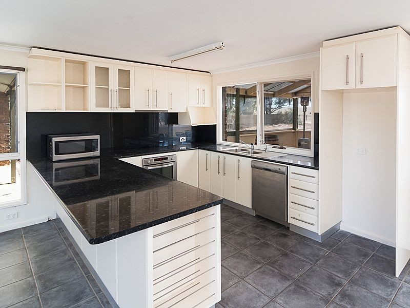 379 Burnside Road, Woodchester SA 5255