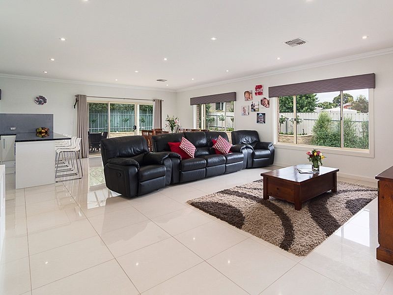 76 Hampden Way, Strathalbyn SA 5255