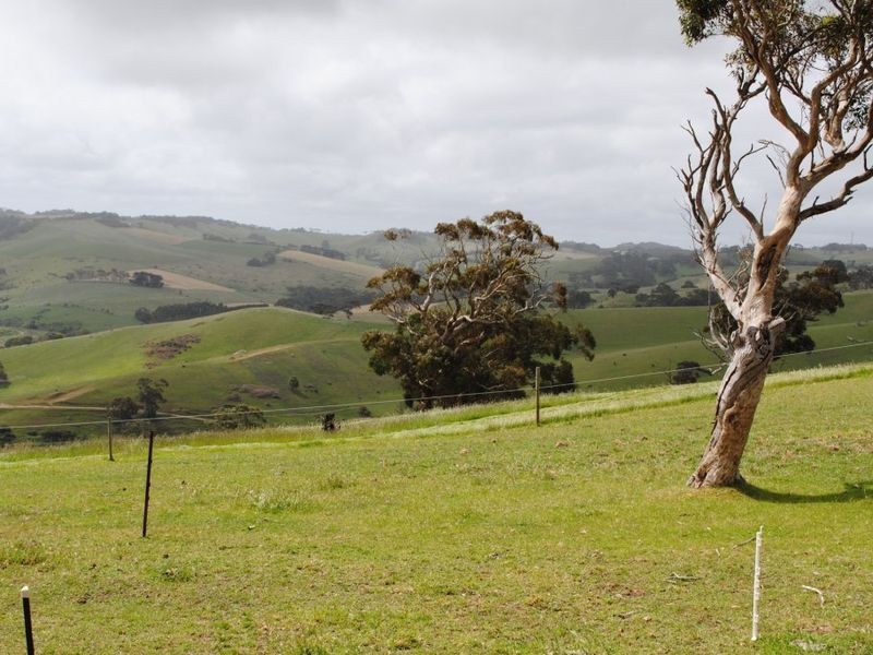 93 Phillips Hill Road, Paris Creek SA 5201