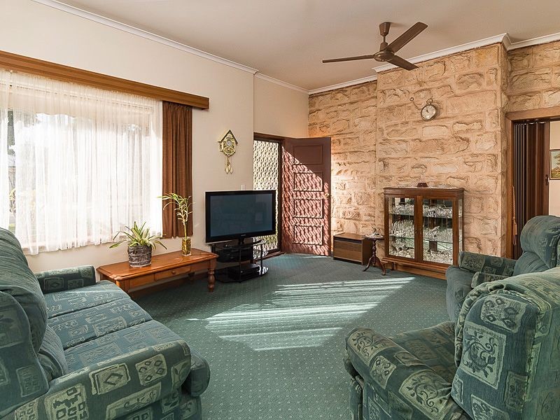 6 Love Avenue, Strathalbyn SA 5255