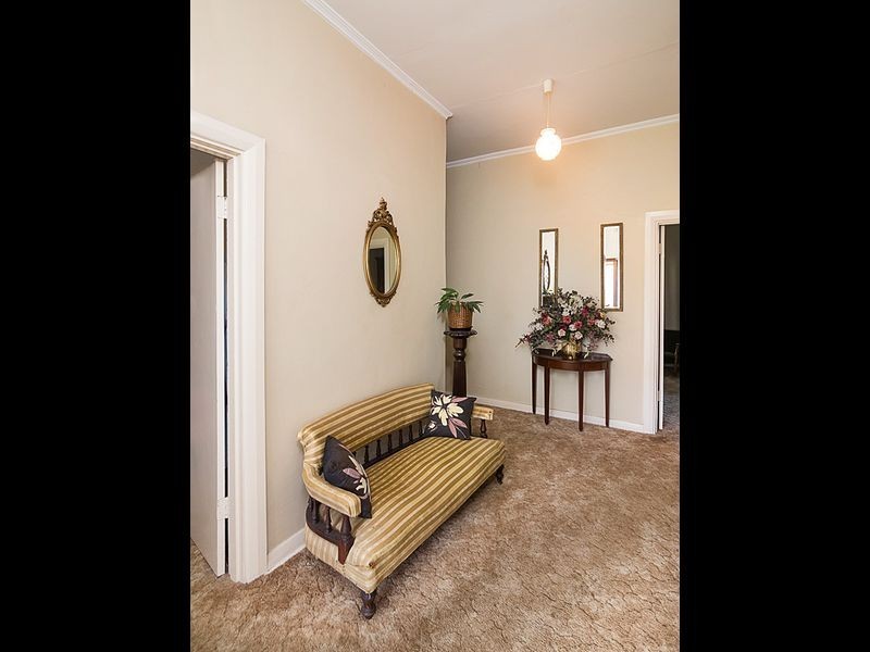 6 Love Avenue, Strathalbyn SA 5255