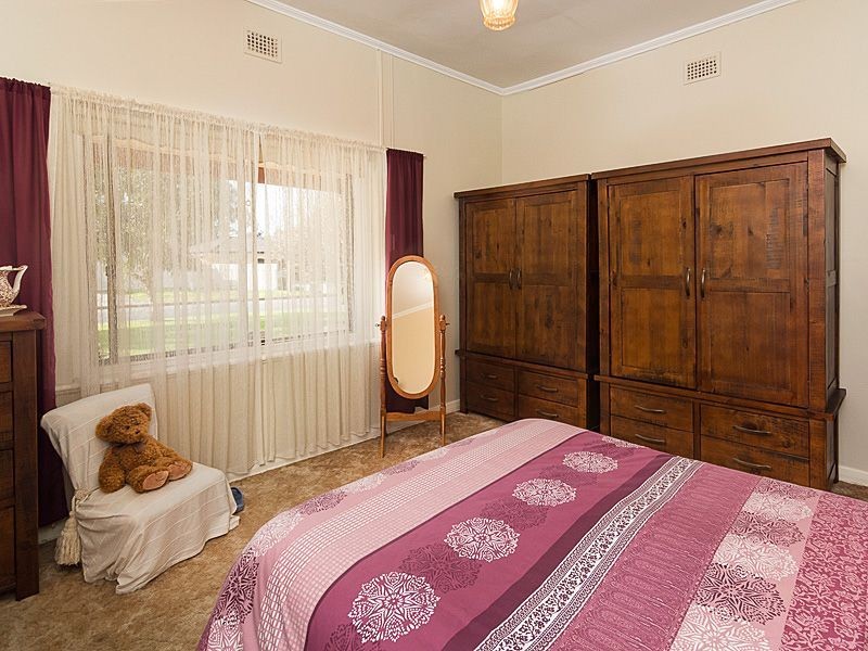 6 Love Avenue, Strathalbyn SA 5255