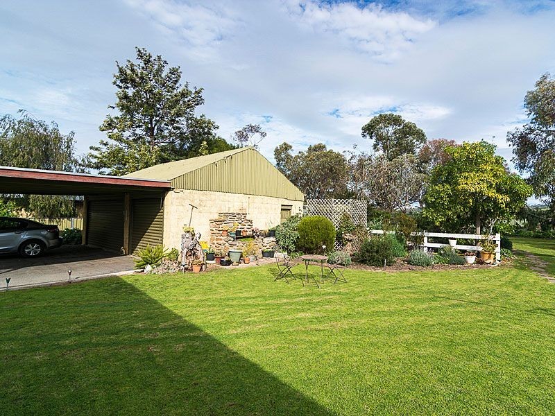6 Love Avenue, Strathalbyn SA 5255
