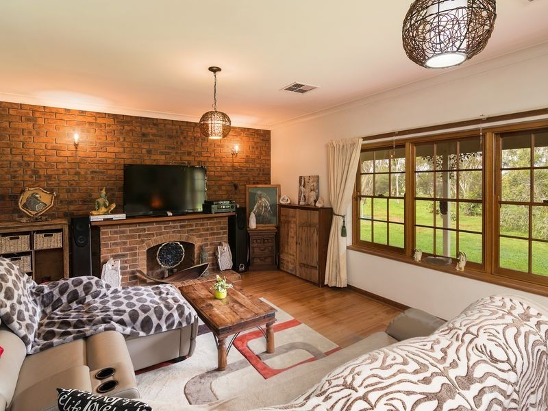 19 Albion Drive, Strathalbyn SA 5255