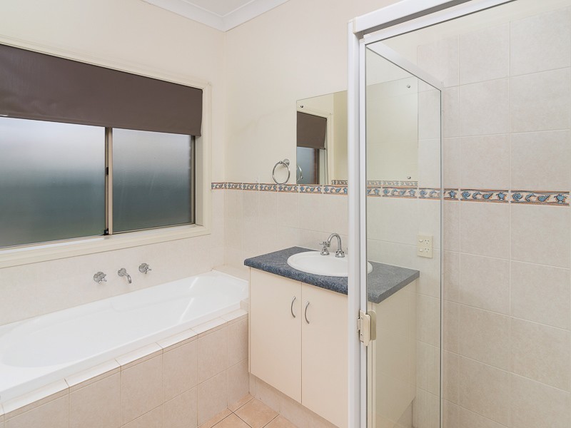 20 Strathmont Drive, Strathalbyn SA 5255