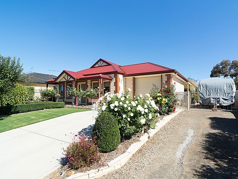 18 Bateman Street, Strathalbyn SA 5255