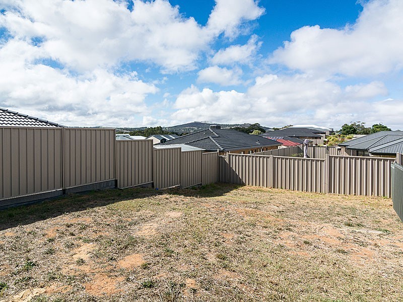 30 Belmont Crescent, Mount Barker SA 5251