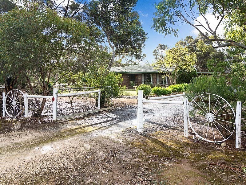 35 Roper Road, Strathalbyn SA 5255