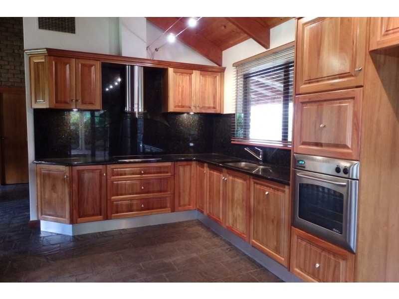 15 Dunbarton Road, Strathalbyn SA 5255