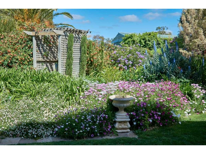 21 Sandergrove Road, Strathalbyn SA 5255