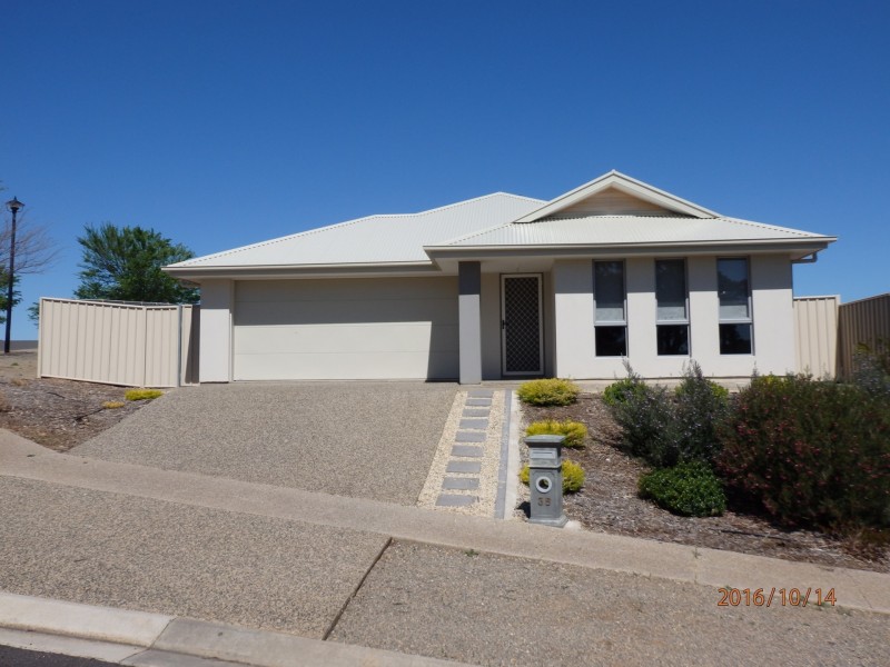 35 St Andrews Drive, Strathalbyn SA 5255