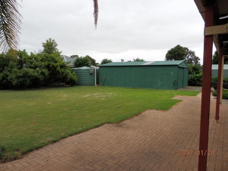 28 Marchant Road, Strathalbyn SA 5255
