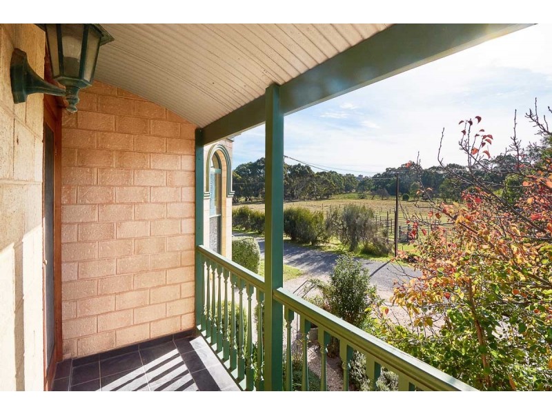 15 Love Avenue, Strathalbyn SA 5255