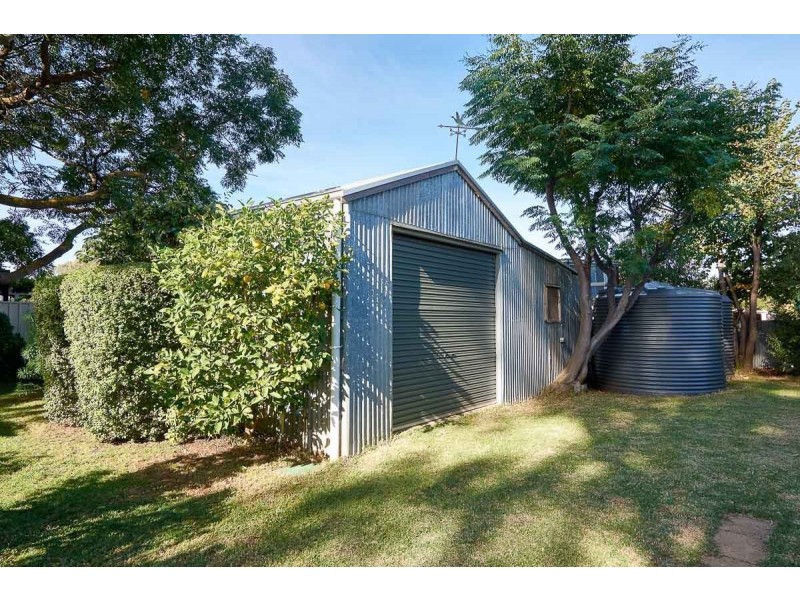 15 Love Avenue, Strathalbyn SA 5255