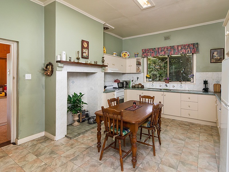 6 Love Avenue, Strathalbyn SA 5255