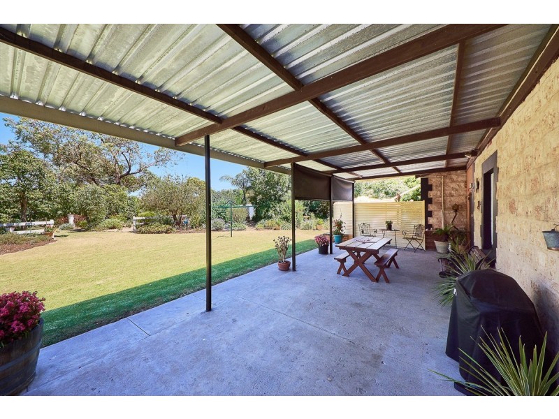 6 Love Avenue, Strathalbyn SA 5255