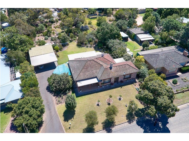 6 Love Avenue, Strathalbyn SA 5255