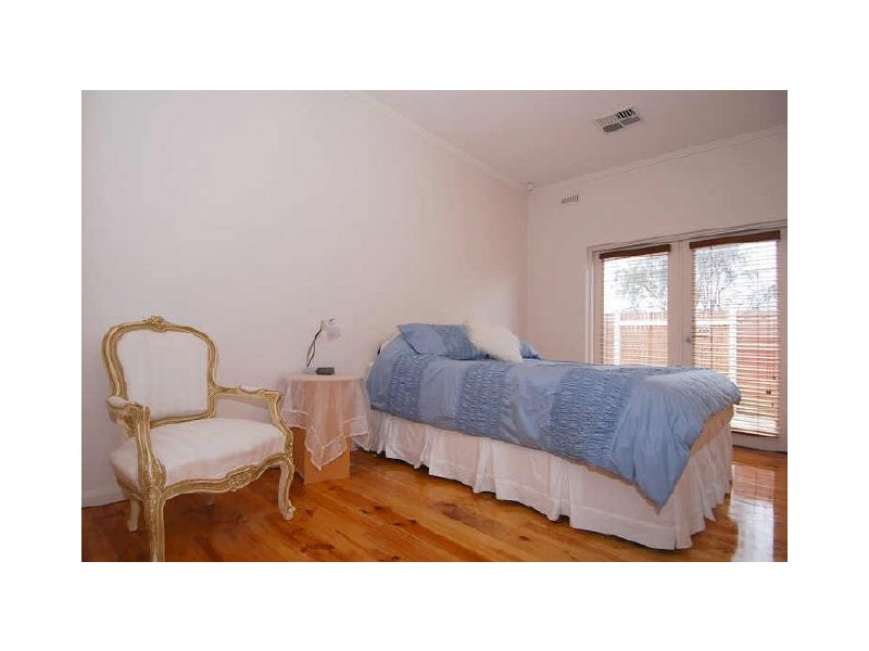 2 Reedie Street, Henley Beach SA 5022